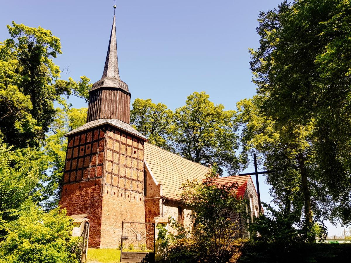 Palac Pensjonat Ptaszynka Bed and Breakfast Gryfice Exterior foto